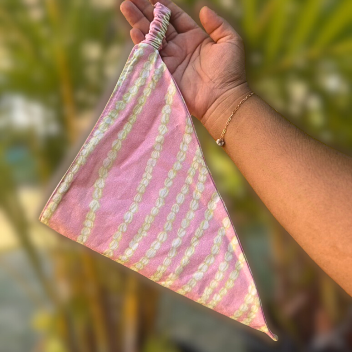 Pikake Strands Bandanny